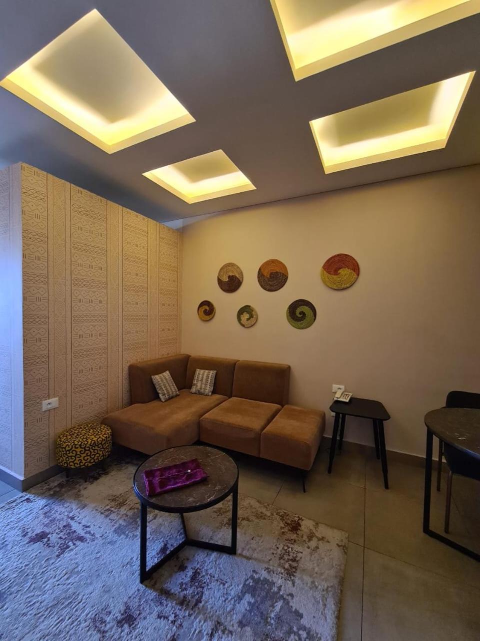 Roots Hotel Apartments Abidjan Exterior foto